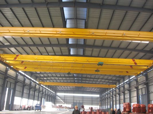 रिमोट कंट्रोल ओवरहेड ट्रैवलिंग क्रेन 10 टन ईओटी क्रेन स्पैन 7.5m- 31.5m