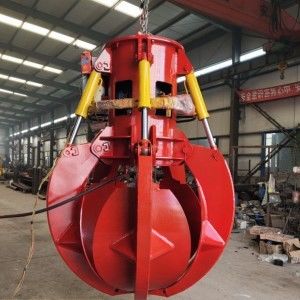 स्क्रैप सामग्री हैंडलिंग रिमोट कंट्रोल के लिए 0.5 वर्ग मीटर 0.6 वर्ग मीटर क्रेन पकड़ने वाली बाल्टी