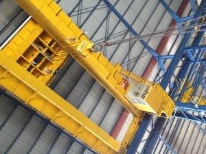 QD टाइप डबल गर्डर ओवरहेड क्रेन AC380V 50Hz हाई वर्किंग ड्यूटी