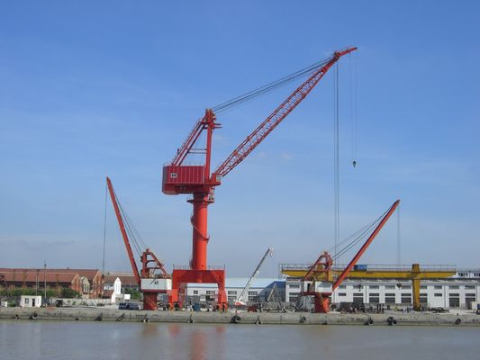 केबिन कंट्रोल 30ton हार्बर पोर्टल क्रेन डॉक जिब गैन्ट्री क्रेन फोर लिंक टाइप