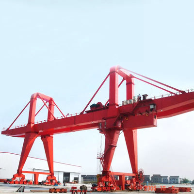 हैवी ड्यूटी 5 - 500t RTG रबर टायर गैन्ट्री क्रेन आउटडोर बॉक्सिंग आकार के लिए